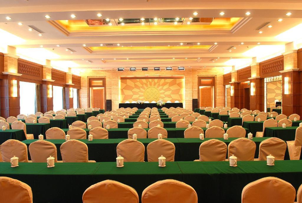 Oriental Hotel Tong Xiang Jiaxing Exterior photo